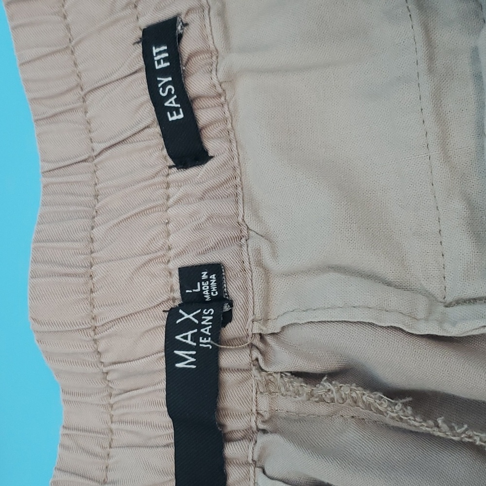 Max easy fit shorts new no tags - Picture 4 of 16